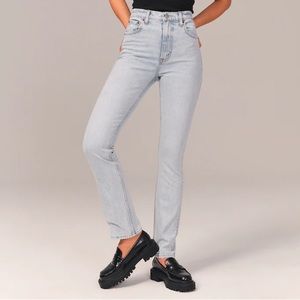 Abercrombie Ultra High Rise 90s Slim Straight Jean
